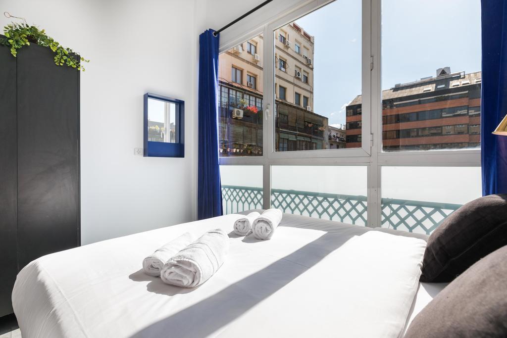 El Consell By The Streets Apartment Барселона Екстериор снимка