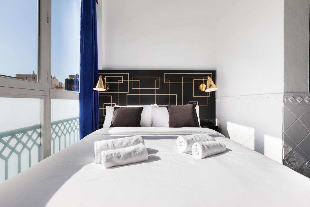 El Consell By The Streets Apartment Барселона Екстериор снимка