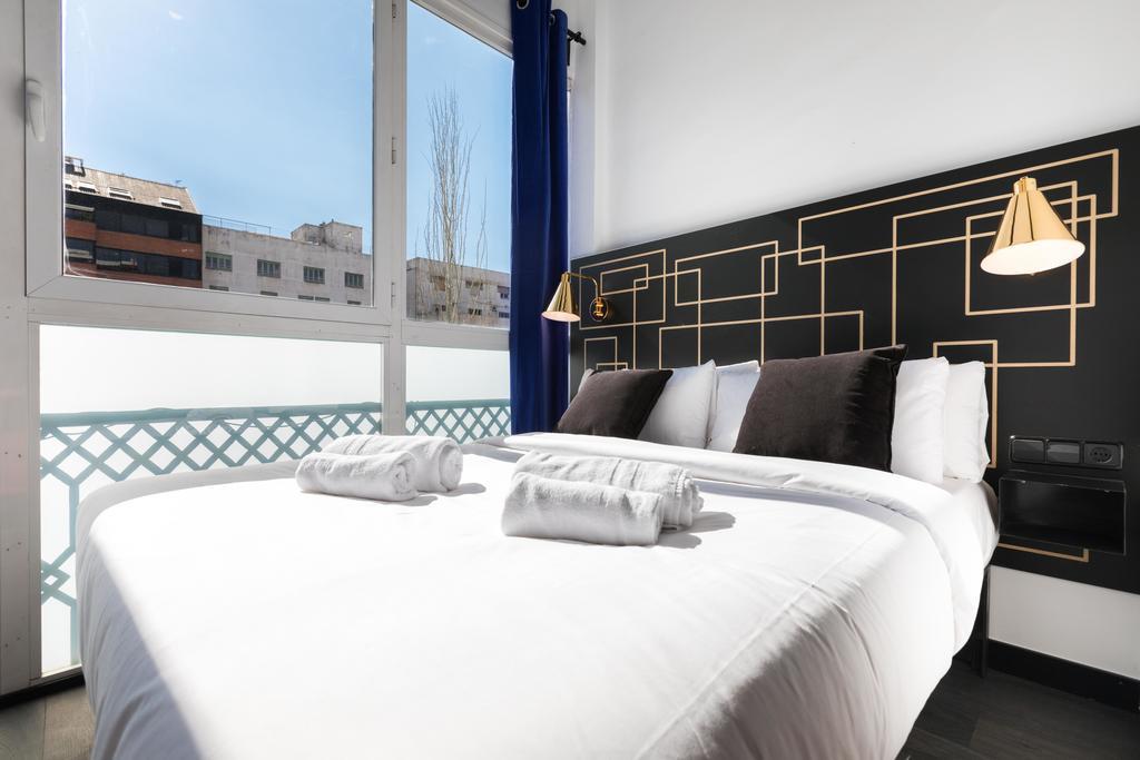 El Consell By The Streets Apartment Барселона Екстериор снимка