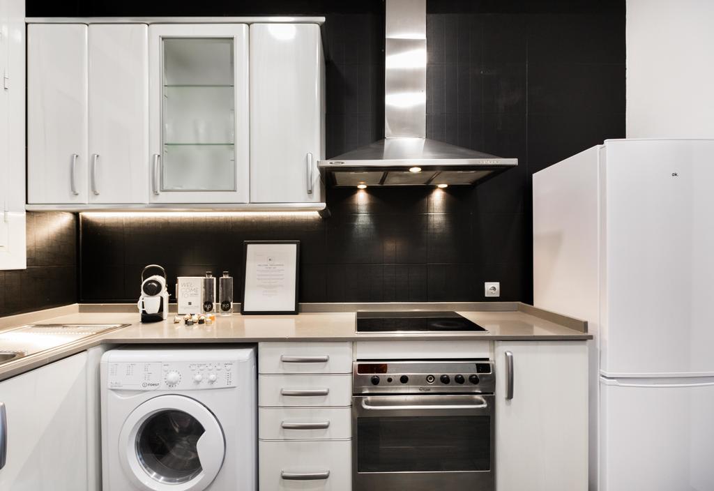 El Consell By The Streets Apartment Барселона Екстериор снимка