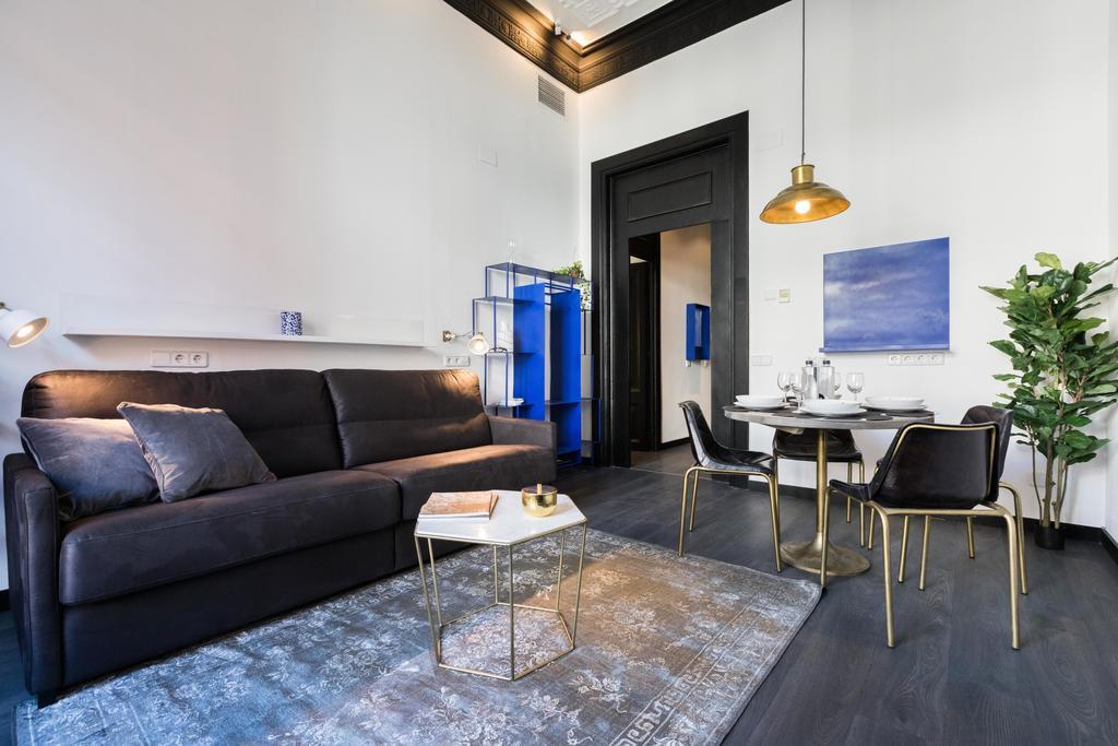 El Consell By The Streets Apartment Барселона Екстериор снимка