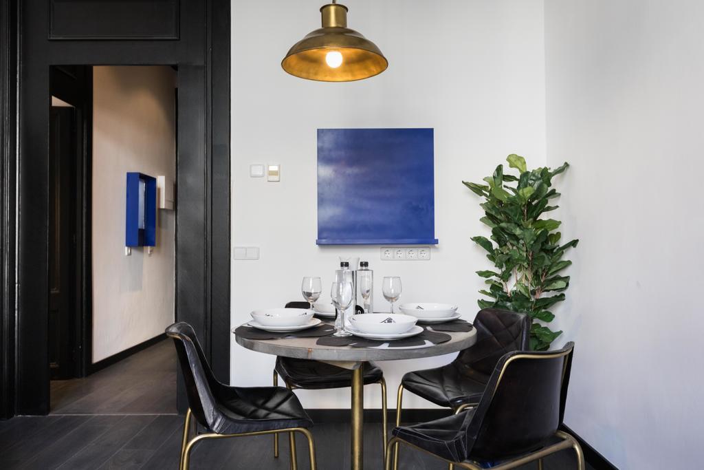 El Consell By The Streets Apartment Барселона Екстериор снимка