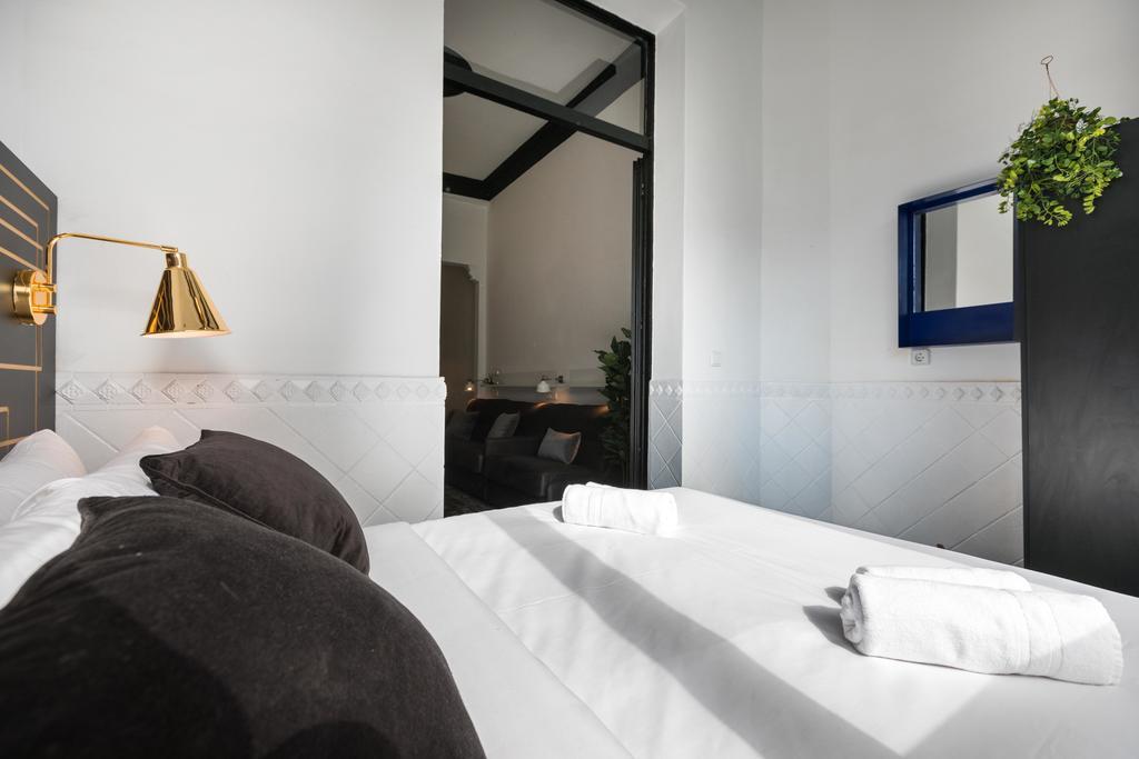 El Consell By The Streets Apartment Барселона Екстериор снимка