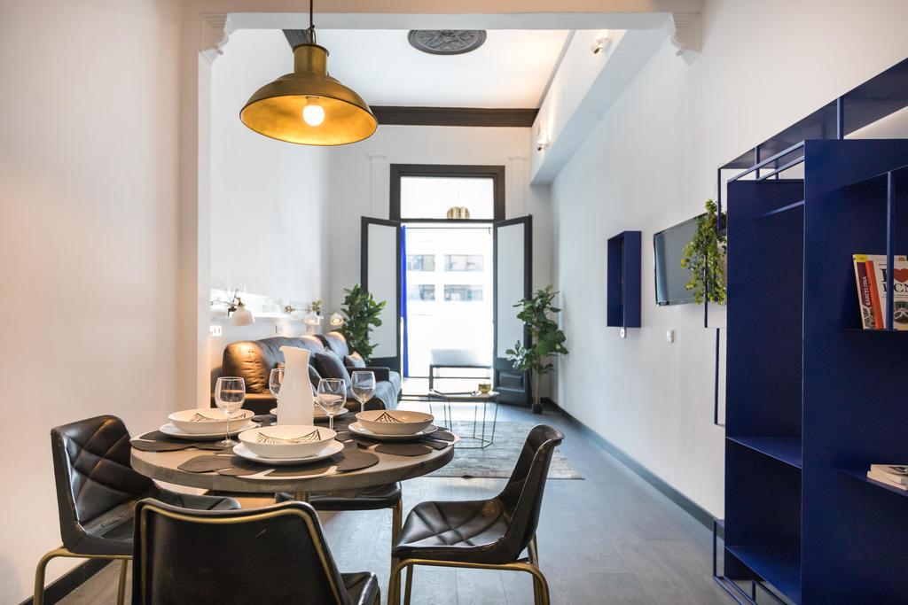 El Consell By The Streets Apartment Барселона Екстериор снимка