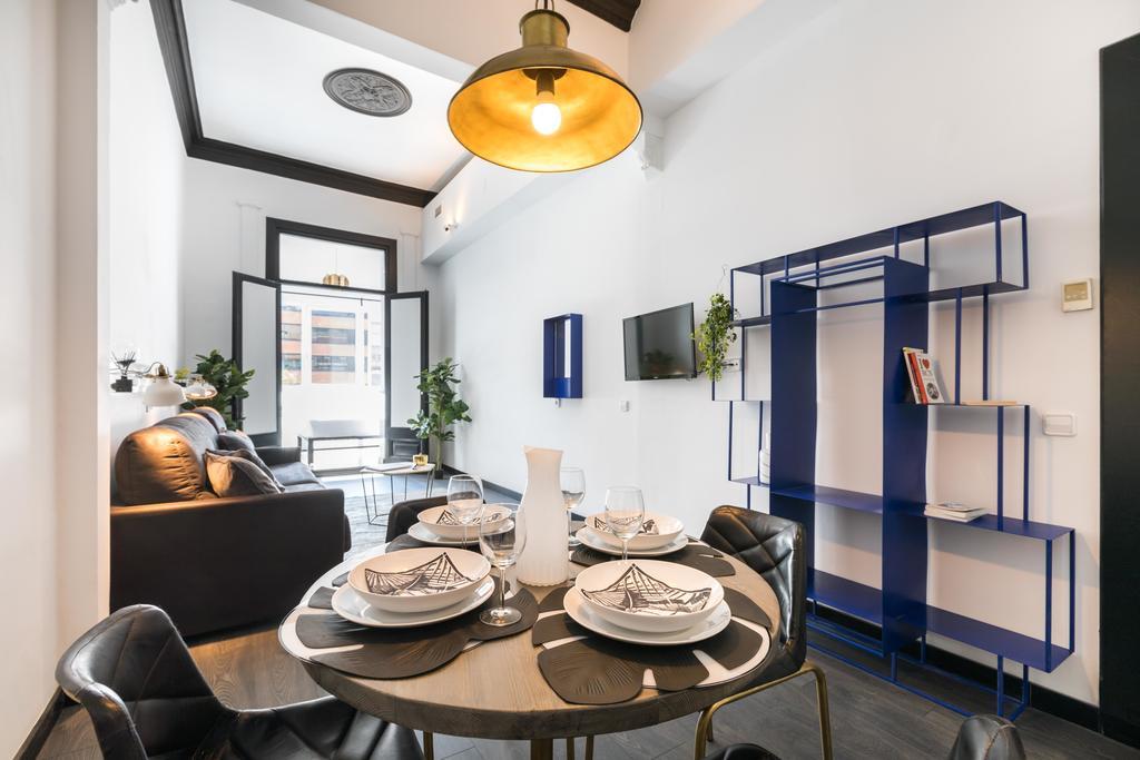 El Consell By The Streets Apartment Барселона Екстериор снимка
